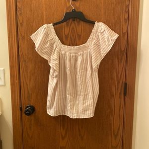 Women’s top size small